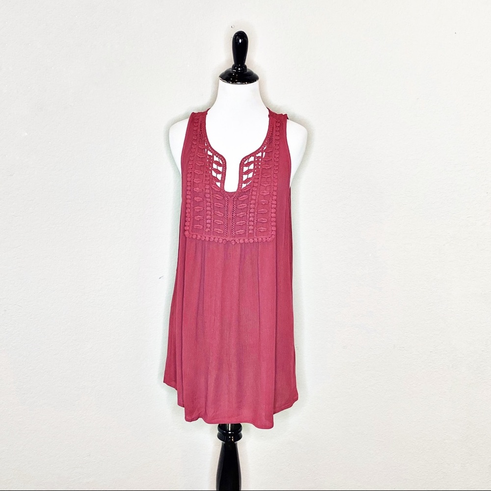 Magnolia Grace Crochet Split Neck Tunic Size Medium